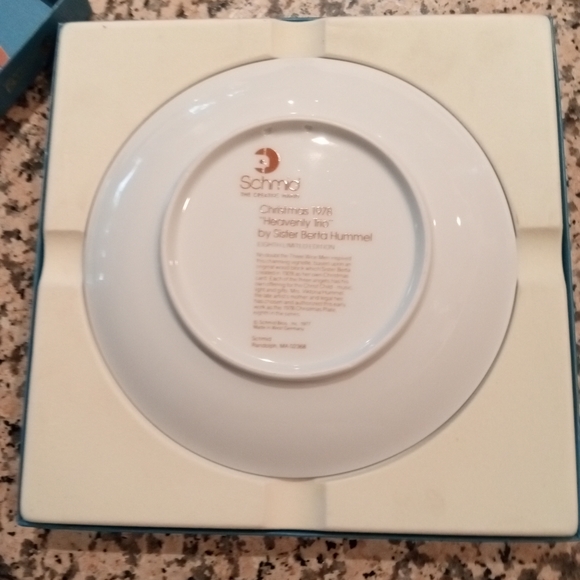 Vintage 1978 Heavenly Trio Angels Porcelain Ltd Ed Christmas Plate Schmid w Box - Picture 3 of 9
